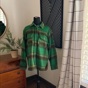 LA MIEL Green and Brown Plaid Button-Down Shirt jacket/ shacket medium